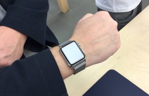 apple-watch-apple-store-4